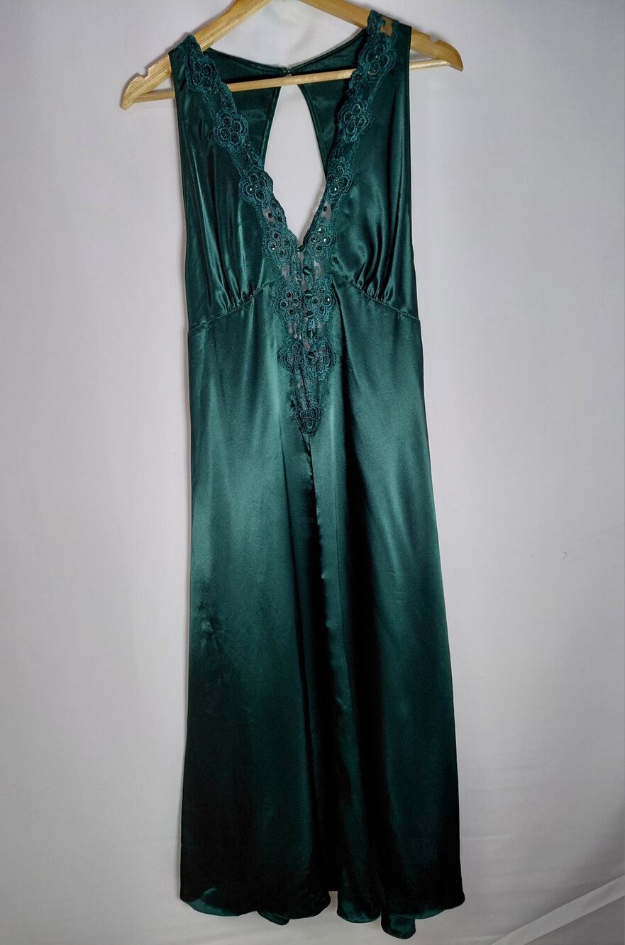 VICTORIA'S SECRET Green Lace Trim Maxi Dress Solid Size M